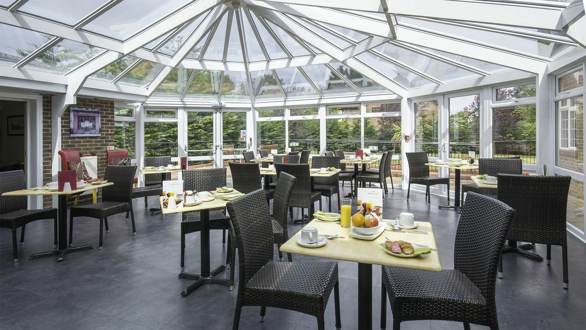 Отель Travelrest Fareham Solent Gateway Экстерьер фото