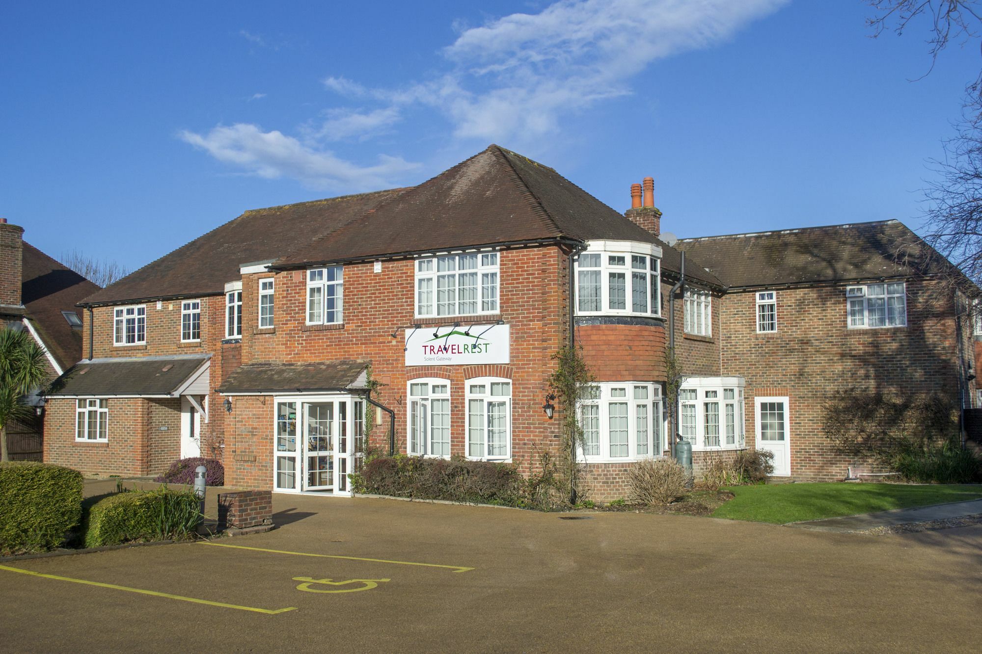 Отель Travelrest Fareham Solent Gateway Экстерьер фото